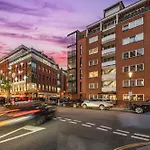 Beautiful One-Bedroom Flat In Knightsbridge Harrods At Your Door Step