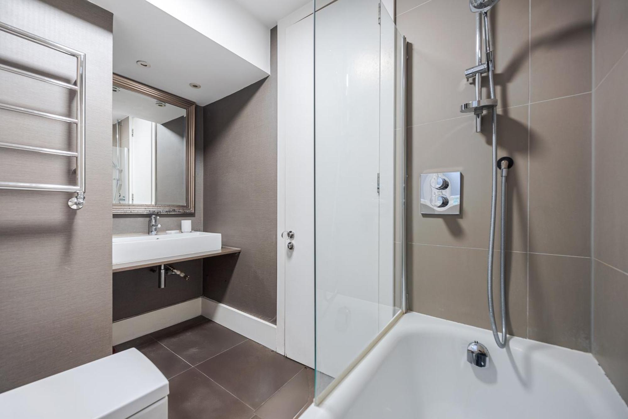 Apartment Beautiful One-Bedroom Flat In Knightsbridge Harrods At Your Door Step London
